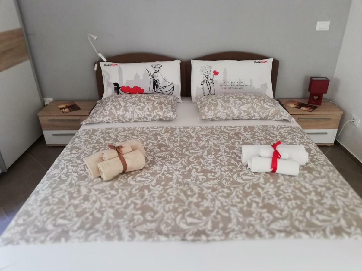 Apartments Rotiroti ซาดาร์ ภายนอก รูปภาพ